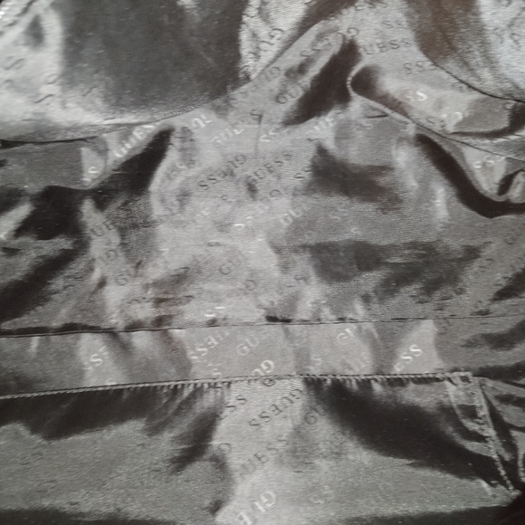 Guess Weekender Mini Duffel Gym Bag Black Nylon Logo Accent - Picture 3 of 3